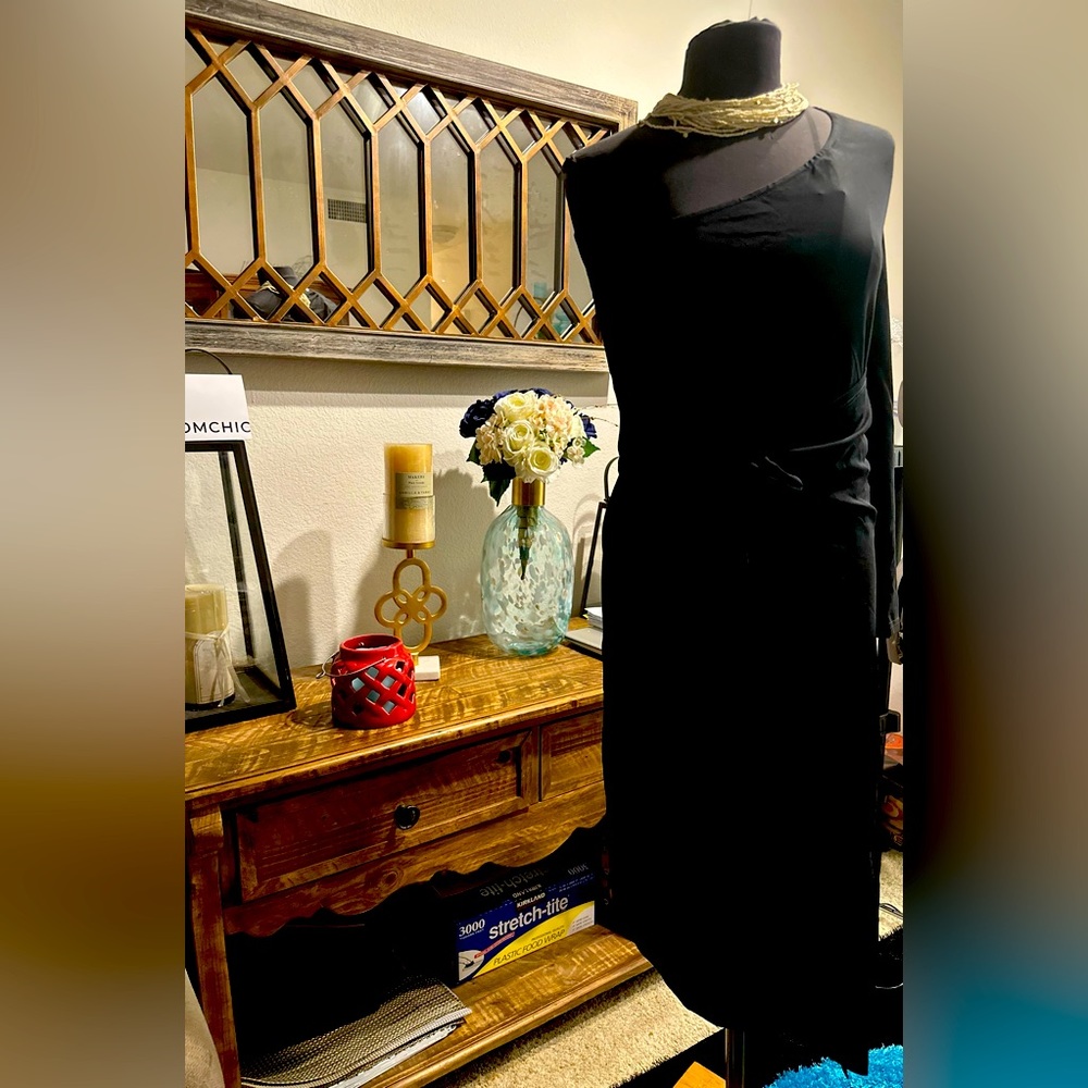Black Chic Dress